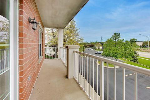 Tiny photo for 601 W Rand Road #201, Arlington Heights, IL 60004 (MLS # 12676328)