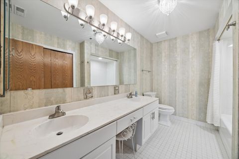 Tiny photo for 127 Acacia Circle #508, Indian Head Park, IL 60525 (MLS # 12573356)