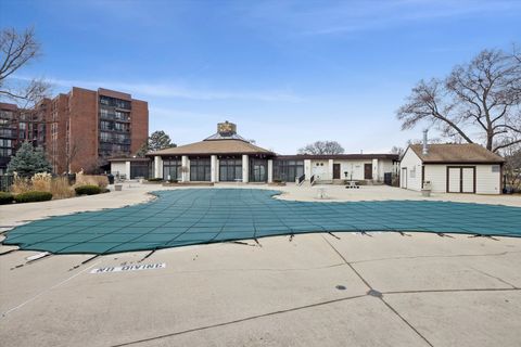 Tiny photo for 127 Acacia Circle #508, Indian Head Park, IL 60525 (MLS # 12573356)