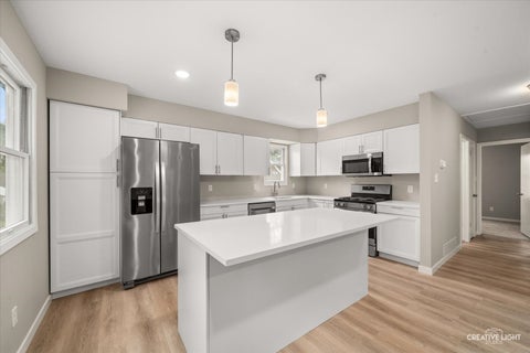 Tiny photo for 104 S Ashbury Avenue, Bolingbrook, IL 60440 (MLS # 12768715)