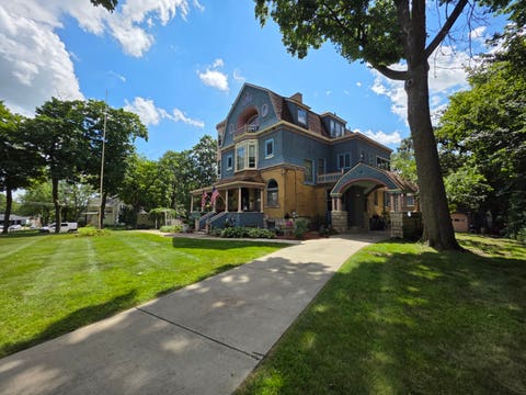 Photo of 705 W Highland Avenue, Elgin, IL 60123 (MLS # 12690115)