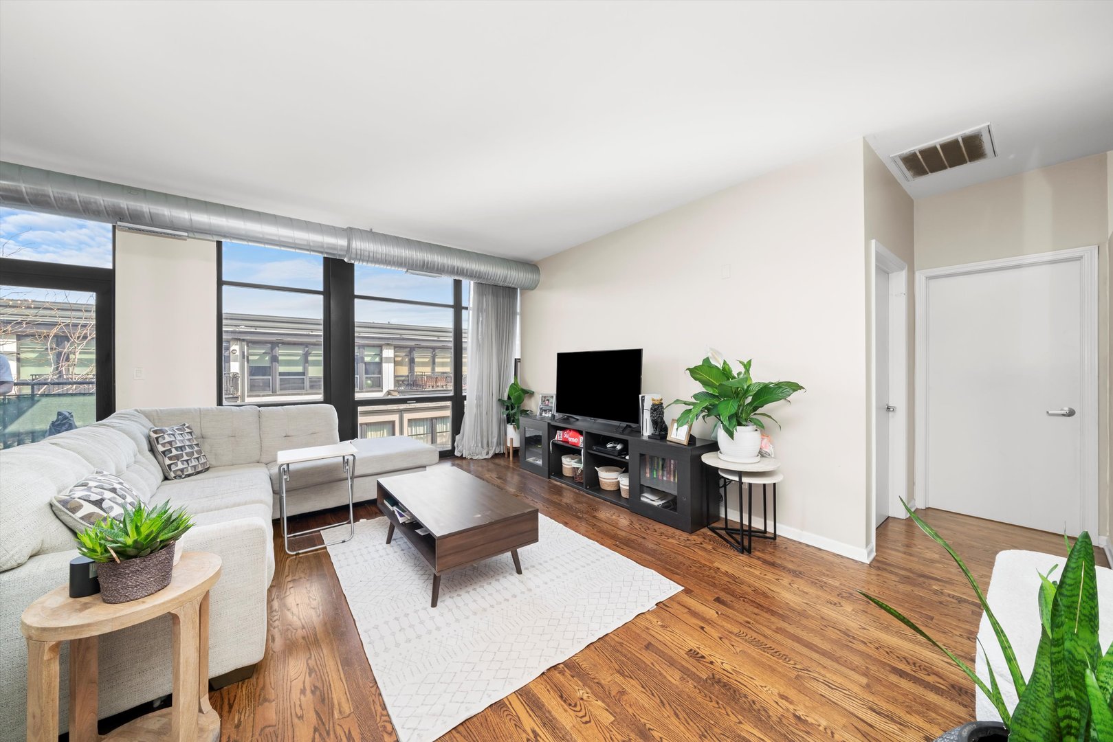 1070 W 15TH Street 403
