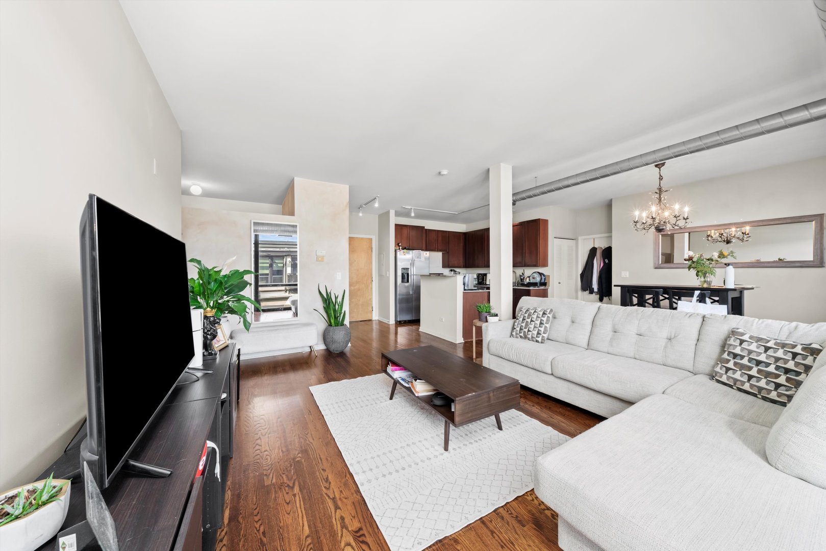 1070 W 15TH Street 403