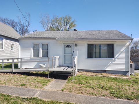 Photo of 306 South 4th Street, Vienna, IL 62995 (MLS # 12584388)