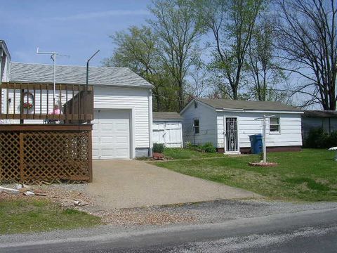 Tiny photo for 306 South 4th Street, Vienna, IL 62995 (MLS # 12584388)