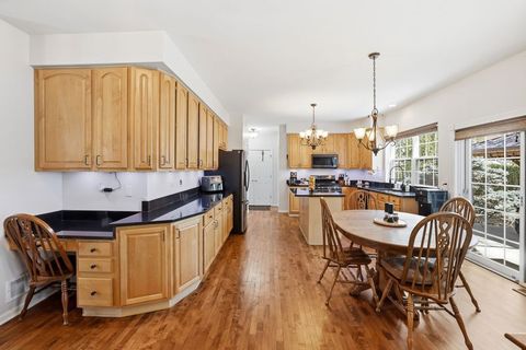 Tiny photo for 761 Majestic Drive, Algonquin, IL 60102 (MLS # 12625643)