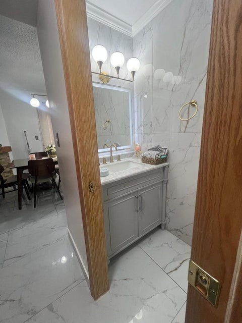 Tiny photo for 5329 W Woodland Drive #C, Oak Forest, IL 60452 (MLS # 12741059)