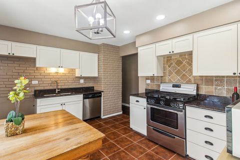 Tiny photo for 316 Bedford Road, Bolingbrook, IL 60440 (MLS # 12427642)