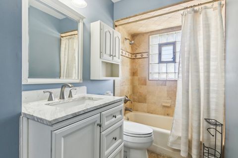 Tiny photo for 316 Bedford Road, Bolingbrook, IL 60440 (MLS # 12427642)