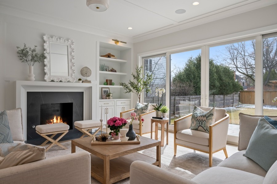 2143 Glen Oak Drive