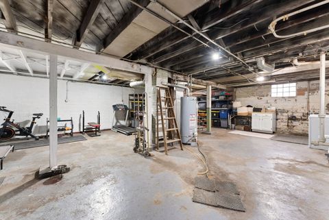 Tiny photo for 606 Indian Road, Davenport, IA 52802 (MLS # 12583467)