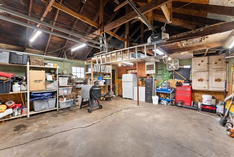 Tiny photo for 606 Indian Road, Davenport, IA 52802 (MLS # 12583467)