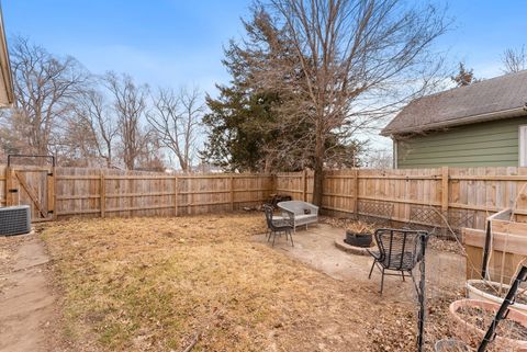 Tiny photo for 606 Indian Road, Davenport, IA 52802 (MLS # 12583467)