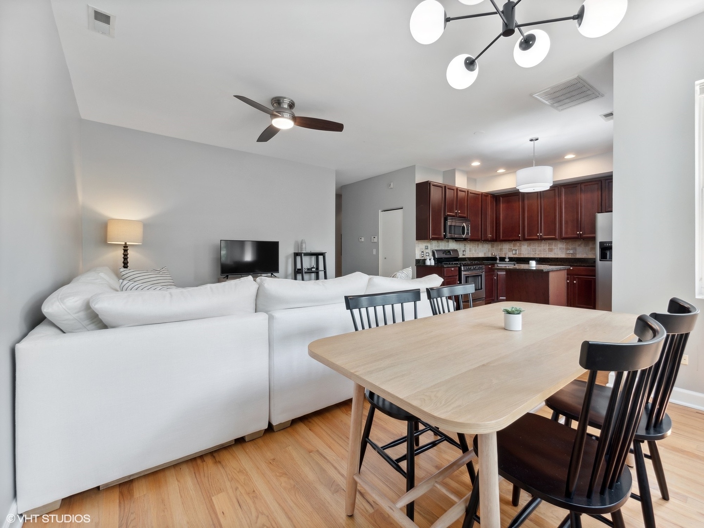 3607 N Bosworth Avenue 3