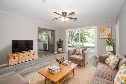 Tiny photo for 1623 Indian Hill Drive, Roselle, IL 60172 (MLS # 12470334)