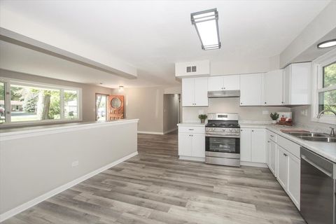 Tiny photo for 1623 Indian Hill Drive, Roselle, IL 60172 (MLS # 12470334)