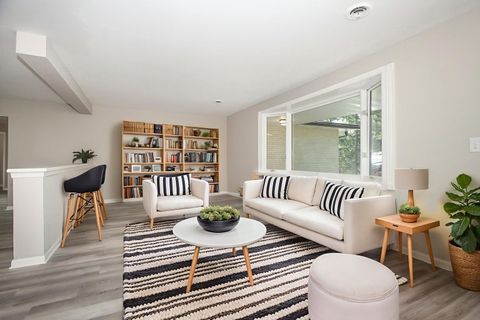 Tiny photo for 1623 Indian Hill Drive, Roselle, IL 60172 (MLS # 12470334)