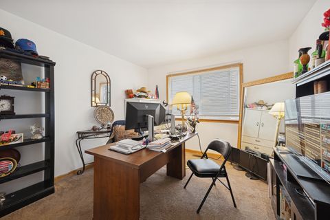 Tiny photo for 4 W Tall Oak Drive, Hainesville, IL 60073 (MLS # 12463378)
