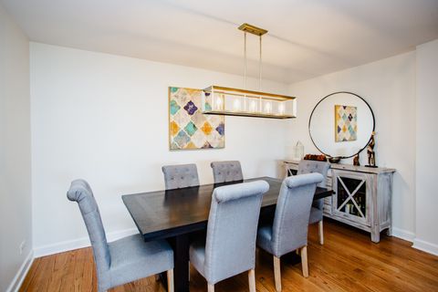Tiny photo for 1101 S Hunt Club Drive #403, Mount Prospect, IL 60056 (MLS # 12635173)