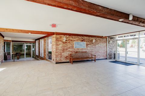 Tiny photo for 1101 S Hunt Club Drive #403, Mount Prospect, IL 60056 (MLS # 12635173)
