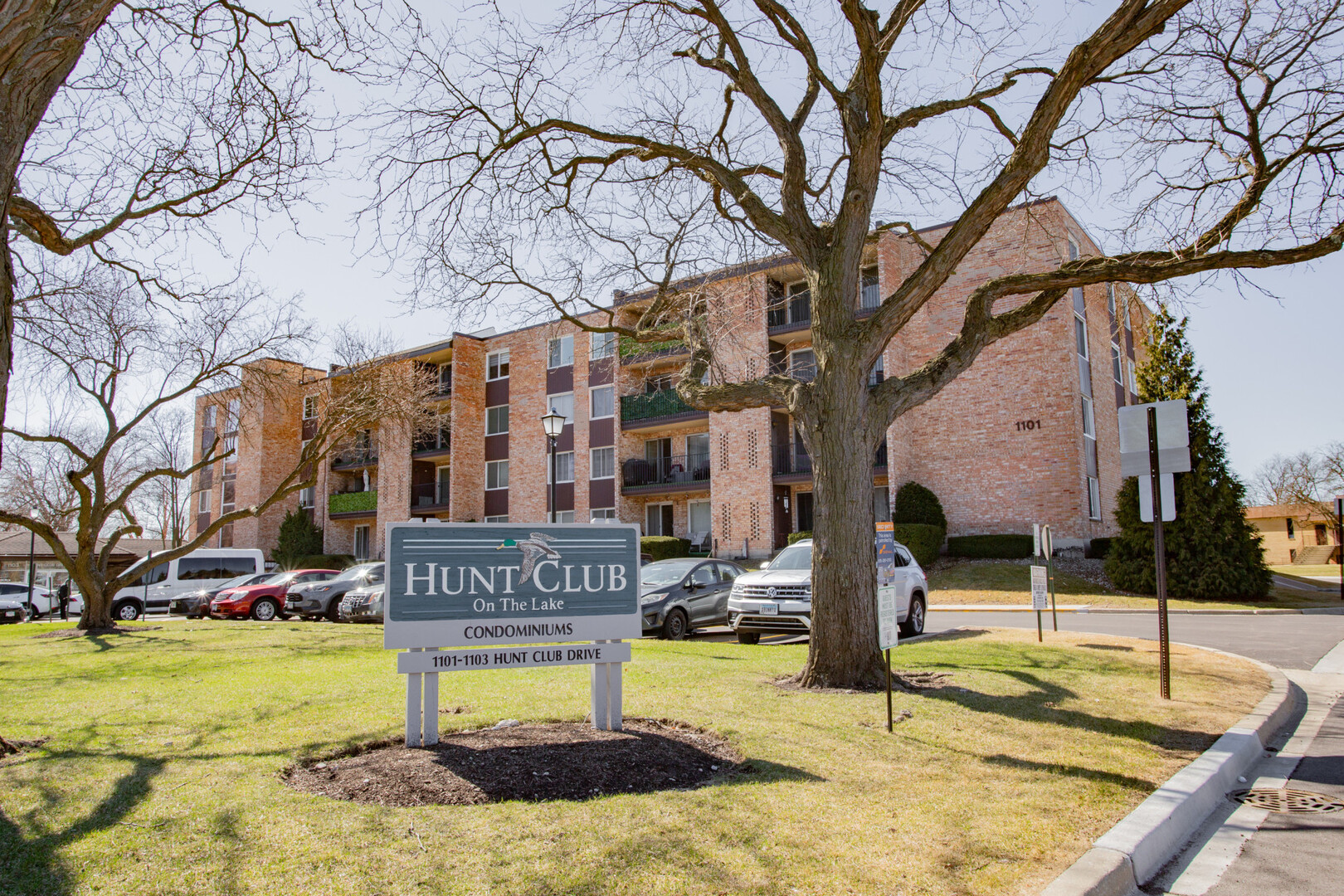 1101 S Hunt Club Drive 403