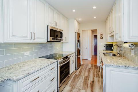 Tiny photo for 1101 S Hunt Club Drive #403, Mount Prospect, IL 60056 (MLS # 12635173)