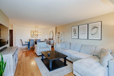Tiny photo for 1101 S Hunt Club Drive #403, Mount Prospect, IL 60056 (MLS # 12635173)