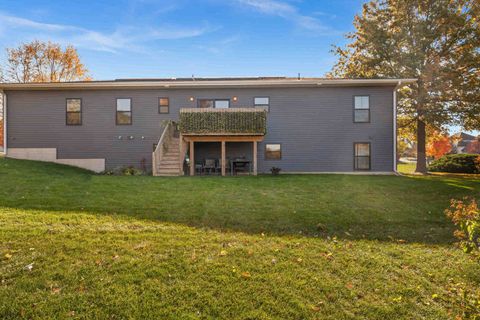 Tiny photo for 3103 Fox Creek Road, Bloomington, IL 61705 (MLS # 12509486)