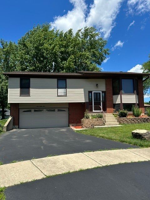 Tiny photo for 329 Shield Court, Bolingbrook, IL 60440 (MLS # 12676995)