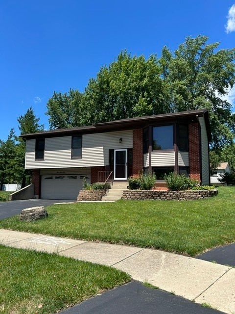 Photo of 329 Shield Court, Bolingbrook, IL 60440 (MLS # 12676995)