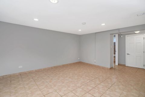 Tiny photo for 13 S Waiola Avenue #5, La Grange, IL 60525 (MLS # 12449291)