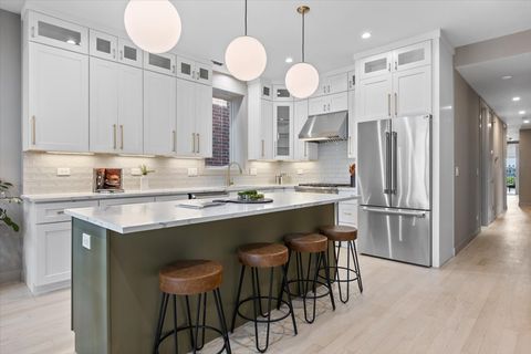 Tiny photo for 2450 N Clybourn Avenue #3S, Chicago, IL 60614 (MLS # 12551805)