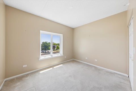 Tiny photo for 8822 BROOKFIELD Avenue #405, Brookfield, IL 60513 (MLS # 12668035)