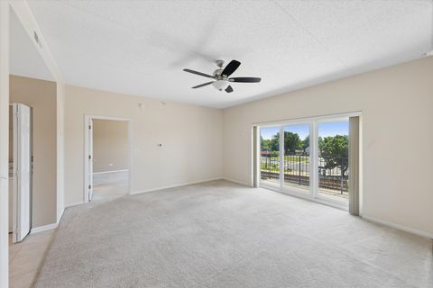 Tiny photo for 8822 BROOKFIELD Avenue #405, Brookfield, IL 60513 (MLS # 12668035)
