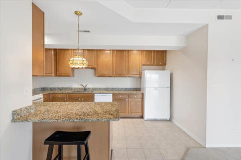 Tiny photo for 8822 BROOKFIELD Avenue #405, Brookfield, IL 60513 (MLS # 12668035)