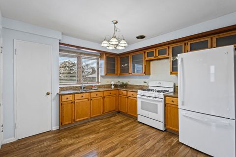 Tiny photo for 407 W North Avenue, Elmhurst, IL 60126 (MLS # 12525997)