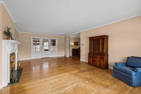 Tiny photo for 407 W North Avenue, Elmhurst, IL 60126 (MLS # 12525997)