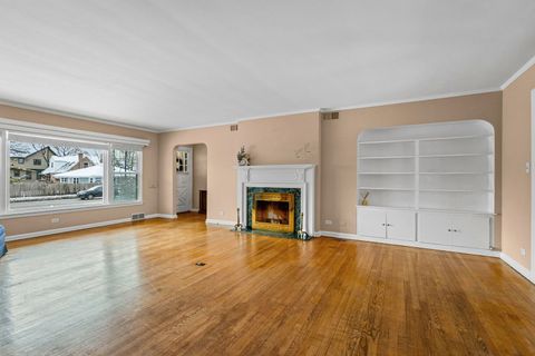 Tiny photo for 407 W North Avenue, Elmhurst, IL 60126 (MLS # 12525997)
