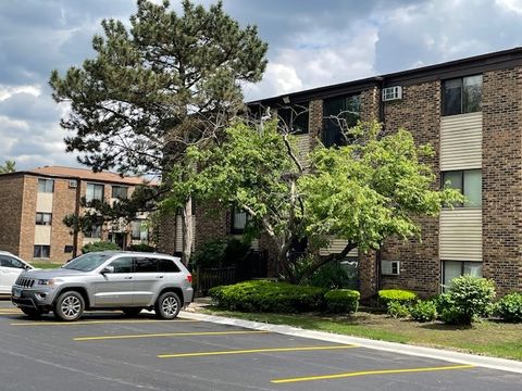 160 Dunteman Drive 201 Glendale Heights IL 60139