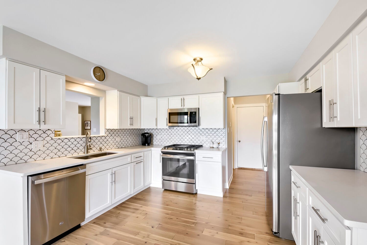 8833 Bluebird Drive
