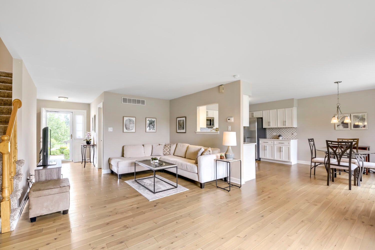 8833 Bluebird Drive