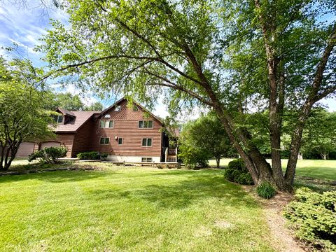Tiny photo for 821 Bernal Court, Spring Valley, IL 61362 (MLS # 12671437)
