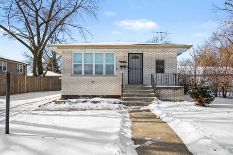 Tiny photo for 2938 173rd Place, Lansing, IL 60438 (MLS # 12557069)