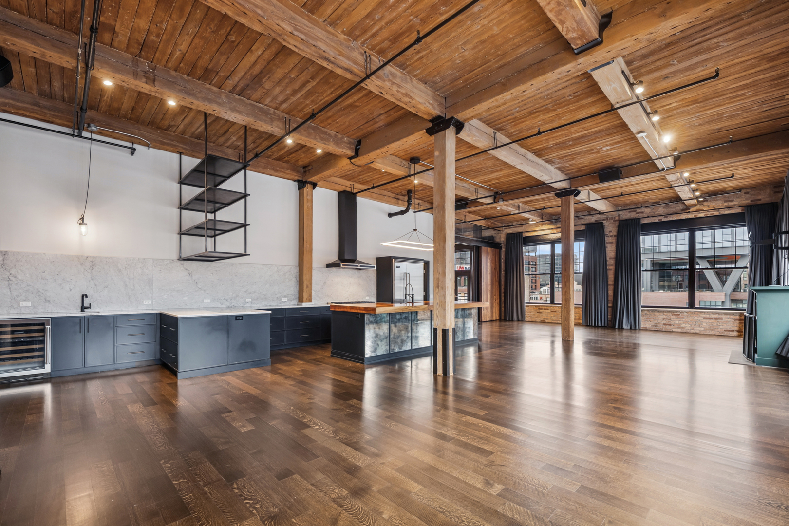 1000 W Washington Boulevard 436-437