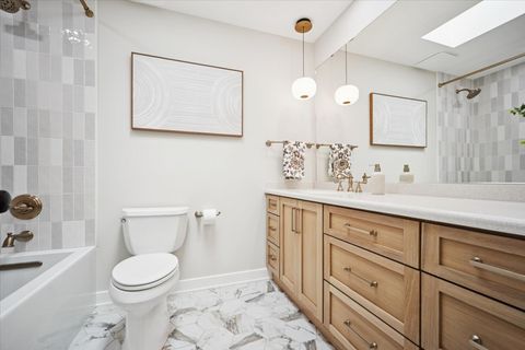 Tiny photo for 122 Williamsburg Drive, Bartlett, IL 60103 (MLS # 12597822)