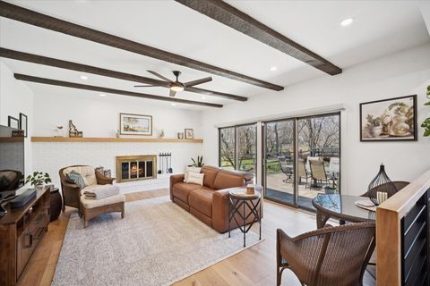 Tiny photo for 122 Williamsburg Drive, Bartlett, IL 60103 (MLS # 12597822)