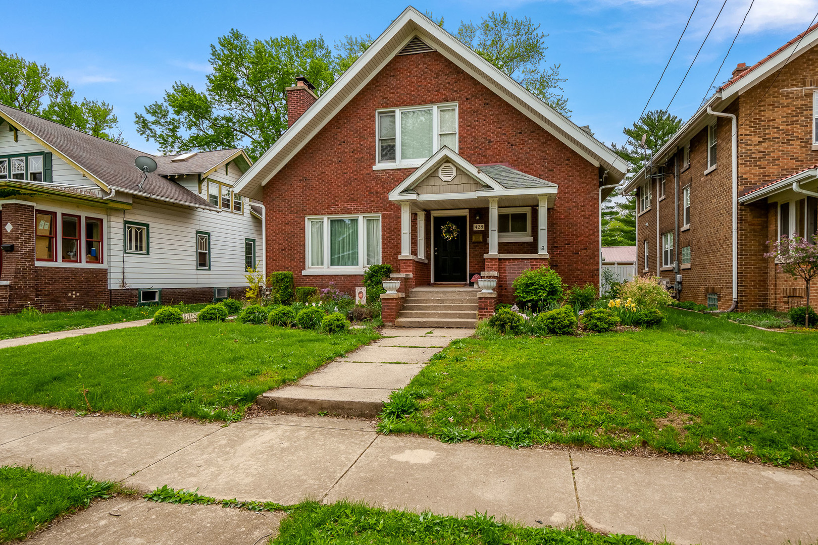 Properties 1 428 N London Avenue