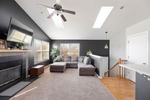 Tiny photo for 1002 Castleshire Drive, Woodstock, IL 60098 (MLS # 12602196)