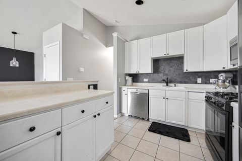 Tiny photo for 1002 Castleshire Drive, Woodstock, IL 60098 (MLS # 12602196)