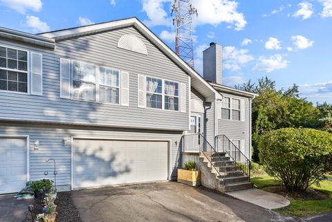 Photo of 1002 Castleshire Drive, Woodstock, IL 60098 (MLS # 12602196)